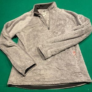 north Face pullover fleece